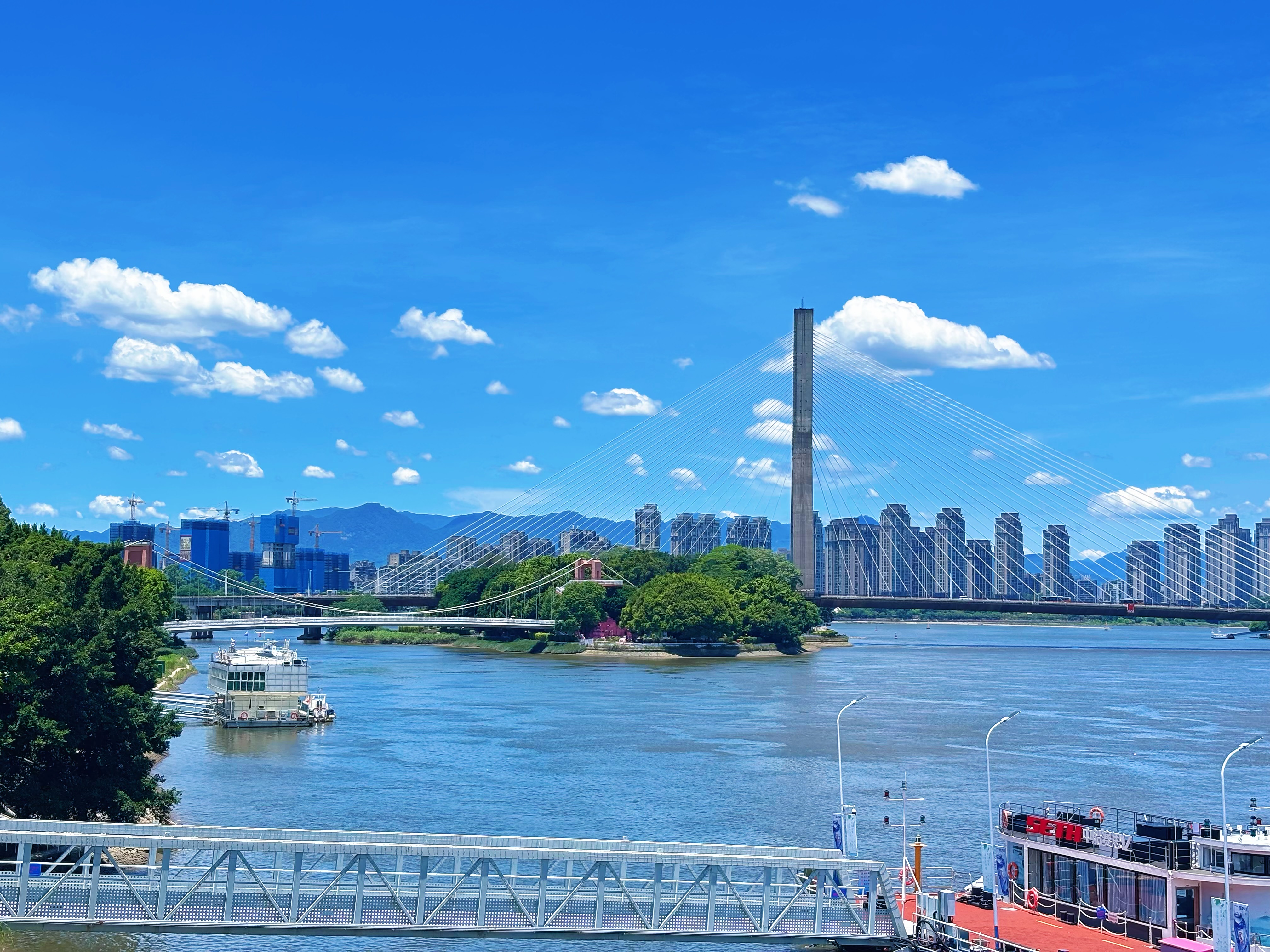 2025中央城市工作會(huì)議：智慧城市行業(yè)迎來六大發(fā)展機(jī)遇