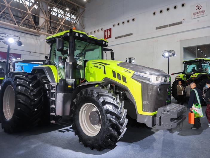遼寧省2026年安排2000萬元資金補(bǔ)貼大馬力高端智能拖拉機(jī)